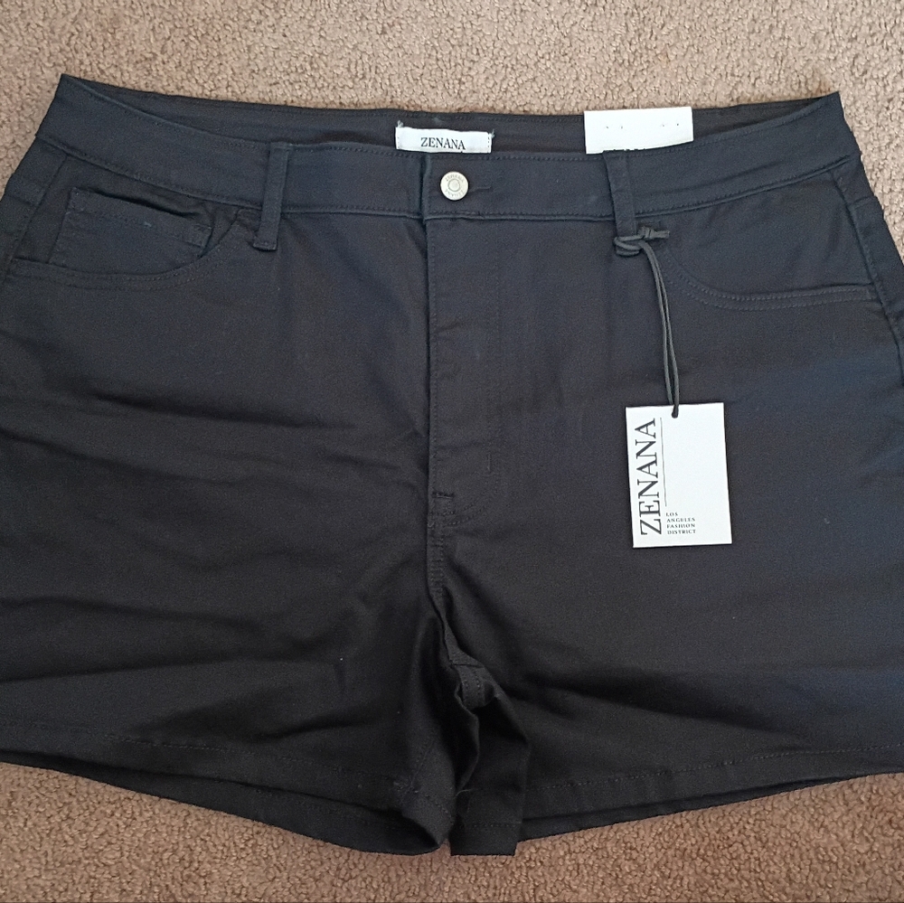 Zenana Outfitters Women's Black High Waist Shorts